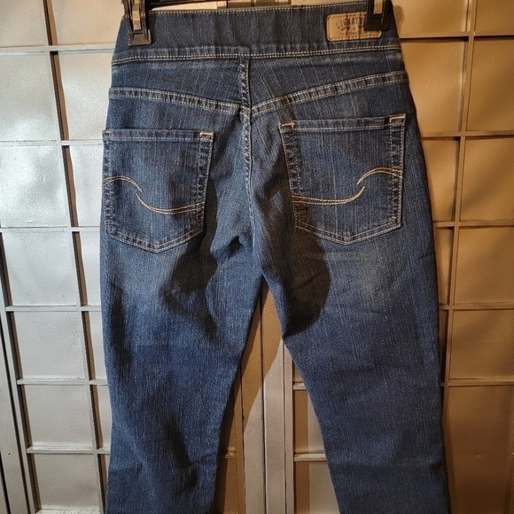 capris - Picture 6 of 7